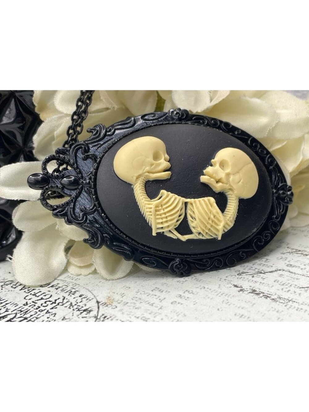 Skull Twins Lovers Skeleton Necklace Gothic Pendant Brooch Pin Hat Halloween